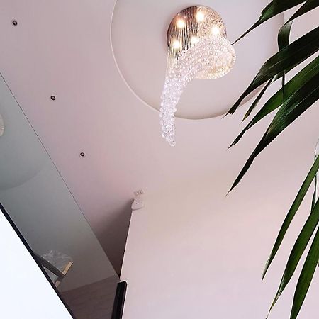 Hideland Luxury Pool Villa Pattaya Walking Street 5 Bedrooms エクステリア 写真